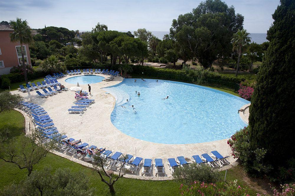 Pierre & Vacances Residence Les Rivages Des Issambres Ле Исамбр Екстериор снимка